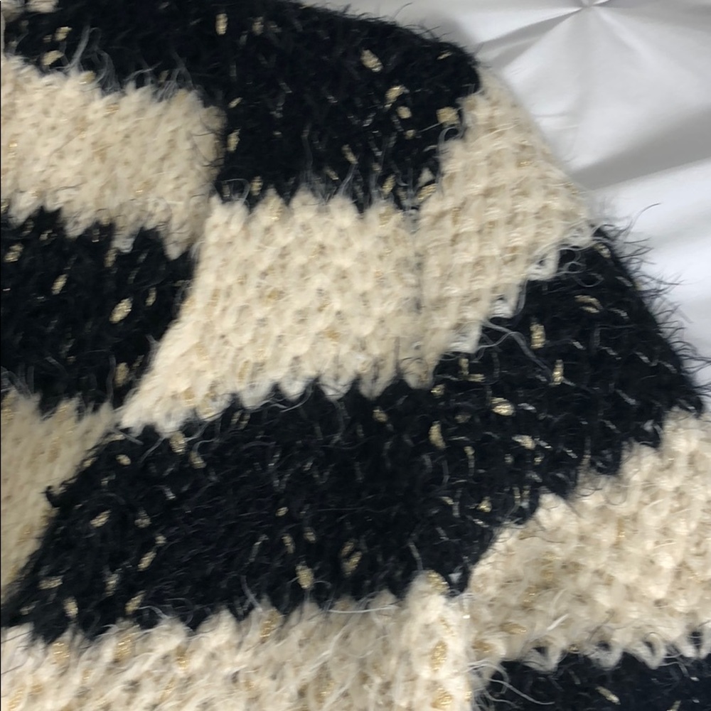 Cardigan - Picture 4 of 4
